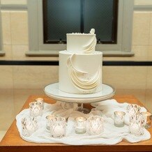 旧逓信省別館（きゅうていしんしょうべっかん　国登録有形文化財）の写真｜ウェディングケーキ ケーキ入刀前