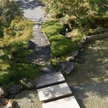京都　北山モノリス（ＫＹＯＴＯ　ＫＩＴＡＹＡＭＡ　ＭＯＮＯＬＩＴＨ）の画像｜庭園