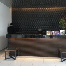 京都　北山モノリス（ＫＹＯＴＯ　ＫＩＴＡＹＡＭＡ　ＭＯＮＯＬＩＴＨ）の画像｜受付