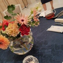 ヒルズスィーツ宇都宮ブリーズテラスの写真｜テーブル装花