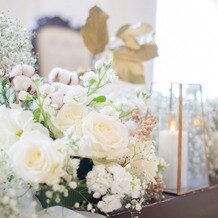 エヴァウイン小山プレミアムスィーツの写真｜メインテーブル装花