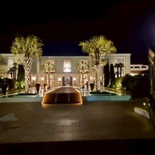 ディアステージつくばフォレストテラスの写真｜夜のライトアップされたディアステージ