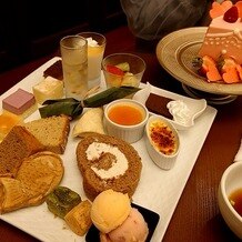 ディアステージつくばフォレストテラスの写真｜披露宴終了後、私服に着替えてゆっくり二人きりで料理を楽しむ時間をいただきました