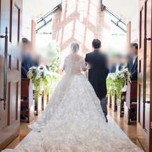 フルーツパーク富士屋ホテルの写真｜新婦挙式入場
