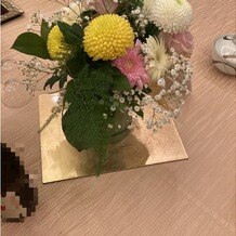 会津・東山温泉　御宿 東鳳の写真｜テーブルのお花です。