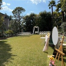 神戸北野サッスーン邸の画像｜お庭全体　桜などお花もあります