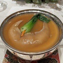 ホテル雅叙園東京の画像｜和洋中が全て楽しめるコース料理。こちらは中華のフカヒレスープ。フカヒレが贅沢に使われている。
