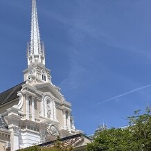 エスプリ・ド・ナチュール（Ｅｓｐｒｉｔ　ｄｅ　Ｎａｔｕｒｅ）の画像｜中庭から見たチャペル