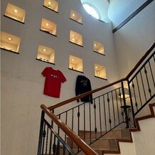 ノビアノビオの画像｜披露宴へ向かう階段