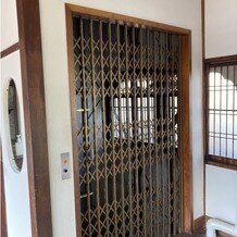 FUNATSURU KYOTO KAMOGAWA RESORT （国登録有形文化財）の画像｜エレベーター