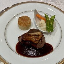 ホテル日航成田の画像｜メインのステーキとフォアグラ