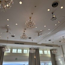 アール ベル アンジェ Ｎａｇｏｙａの画像｜天井。かなり明るい印象でした