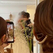 アール ベル アンジェ Ｎａｇｏｙａの画像｜写真撮られる場面なのでお花は椅子の下に飾ってもらう方がおすすめかも…？お花はとても綺麗でした！