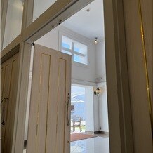 アール ベル アンジェ Ｎａｇｏｙａの写真｜1番後ろの席から見た外