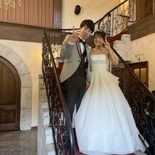 森の邸宅　彩音の写真｜ロビー
奥の扉が披露宴会場入口です