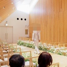 エテルナ高崎の画像｜新郎が先に一人で入場