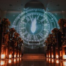 オテルグレージュ（HOTEL GREGES）の画像｜チャペルでのプロジェクションマッピング