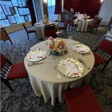 掛川グランドホテルの写真｜最上階貸切会場テーブル