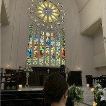 ローズガーデン／ロイヤルグレース大聖堂の画像｜ステンドグラスの大聖堂