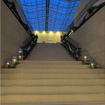 ONE＆ONLY　ル・グラン・ミラージュの画像｜チャペルからの階段(下から)