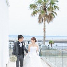 アルモニーヴィラ　オージャルダン（HARMONIE VILLA EAU JARDIN）の写真｜チャペルから大階段に行くまでの道