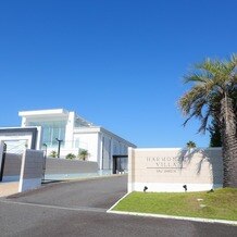 アルモニーヴィラ　オージャルダン（HARMONIE VILLA EAU JARDIN）の写真｜会場入り口