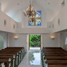 ルーデンス立川ウエディングガーデンの画像｜新婦入場時は緑をバックに美しく入場できるようです