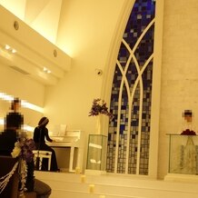 lu CREA（ル・クレア）の画像｜高い天井と素敵なステンドグラスが魅力的