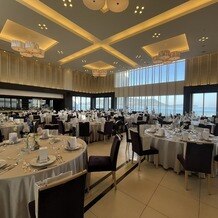 ノートルダム　マリノア　Ｎｏｔｒｅ　Ｄａｍｅ　ＭＡＲＩＮＯＡの写真｜100人は入る披露宴会場