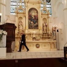 ノートルダム広島 Notre Dame HIROSHIMAの画像｜神父さんとチャペル