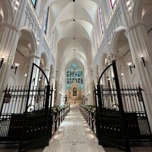 ノートルダム広島 Notre Dame HIROSHIMAの画像｜チャペルの門前