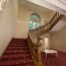 グランドプリンスホテル高輪 貴賓館の画像｜撮影スポットの階段