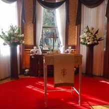 グランドプリンスホテル高輪 貴賓館の画像｜後ろの十字架は外せるそうです