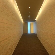 グランドプリンスホテル広島の画像｜神前式会場入口に繋がる通路