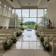 GAMAGORI &nbsp;CLASSIC HOTEL（蒲郡クラシックホテル）の画像｜チャペルから見える竹島