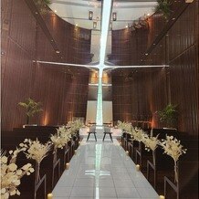 CREARGE RESORT（クレアージュ リゾート）の画像｜十字架が床や天井の鏡に反射してとても綺麗でした。