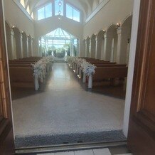アートグレイス ウエディングコースト 大阪の画像｜挙式場の扉を開けたとき