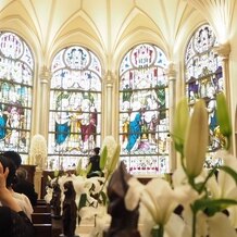 セントグレース大聖堂の画像｜ステンドグラスと光がとても綺麗です
