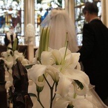 セントグレース大聖堂の画像｜百合の花の香りが充満しています