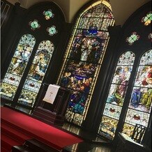 セント・ラファエロチャペル御堂筋の画像｜360度ステンドグラスの挙式会場