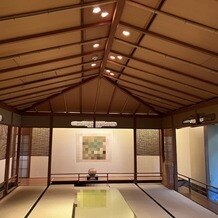 有栖川清水の画像｜館内挙式を希望の方はここが挙式会場となります。外部で挙式する場合には、ゲストの待合室として使える。