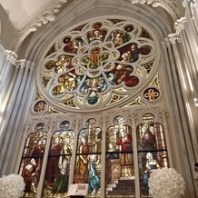 伊勢山ヒルズの画像｜圧巻の大聖堂は美しいステンドグラスが魅力的