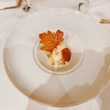 アルモニーアンブラッセ ウエディングホテルの画像｜洋梨とバニラアイス
栗のクッキー
アカシアの蜂蜜がけ