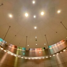 グランドニッコー東京 台場の画像｜ルミエール(カラフルな照明があり、優しくライトアップしてくれます)