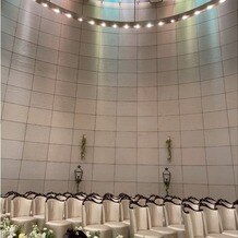 グランドニッコー東京 台場の画像｜チャペルの天井高