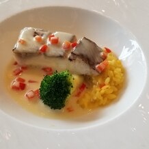 パレスホテル東京（PALACE HOTEL TOKYO）の画像｜お魚です。ソースがおいしかったです。