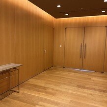 パレスホテル東京（PALACE HOTEL TOKYO）の画像｜チャペル入り口横。控室