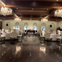 アンフェリシオンの画像｜大人っぽい会場