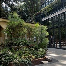 リストランテＡＳＯの写真｜右に写っているのが挙式会場です。