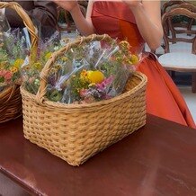 リストランテＡＳＯの写真｜帰りに1人分にラッピングされたお花を貰えました